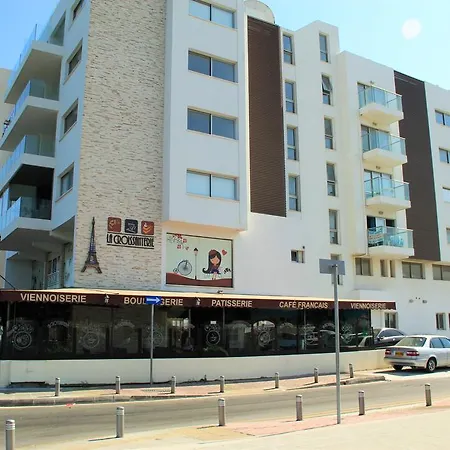 Blue View Apartment